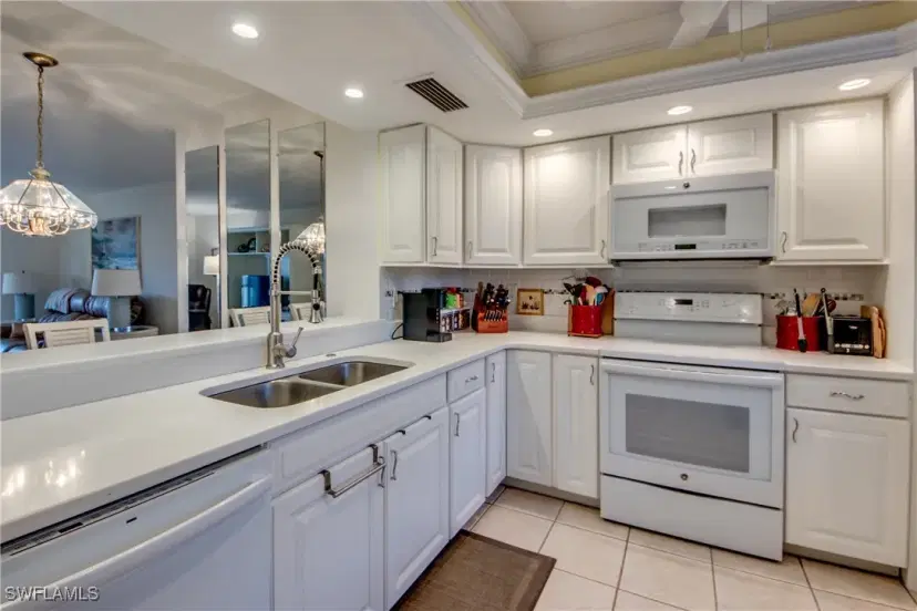 Picture of 11300 Caravel Cir 309, Fort Myers FL 33908