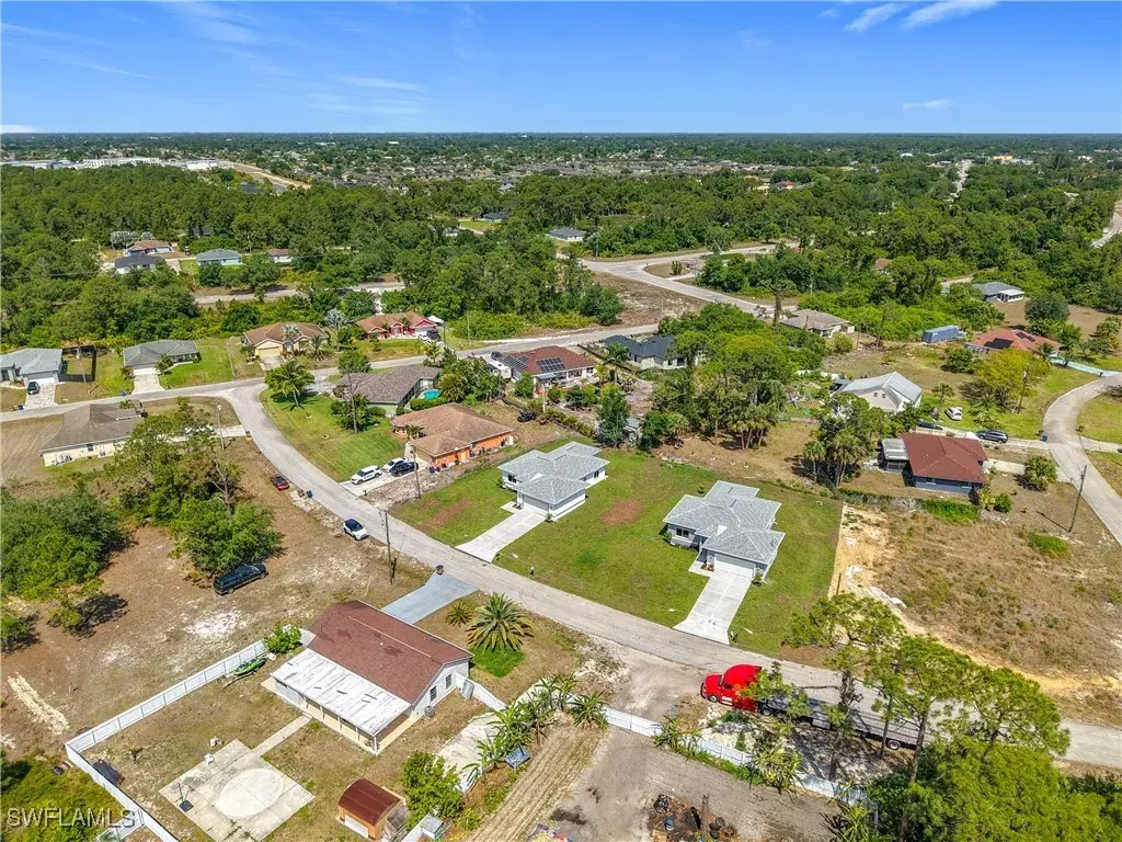 Picture of 829 Wabash St, Lehigh Acres, FL 33974