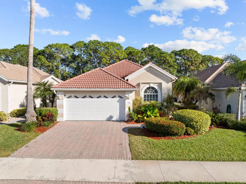Picture of 906 SW Munjack Circle, Port St Lucie FL 34986