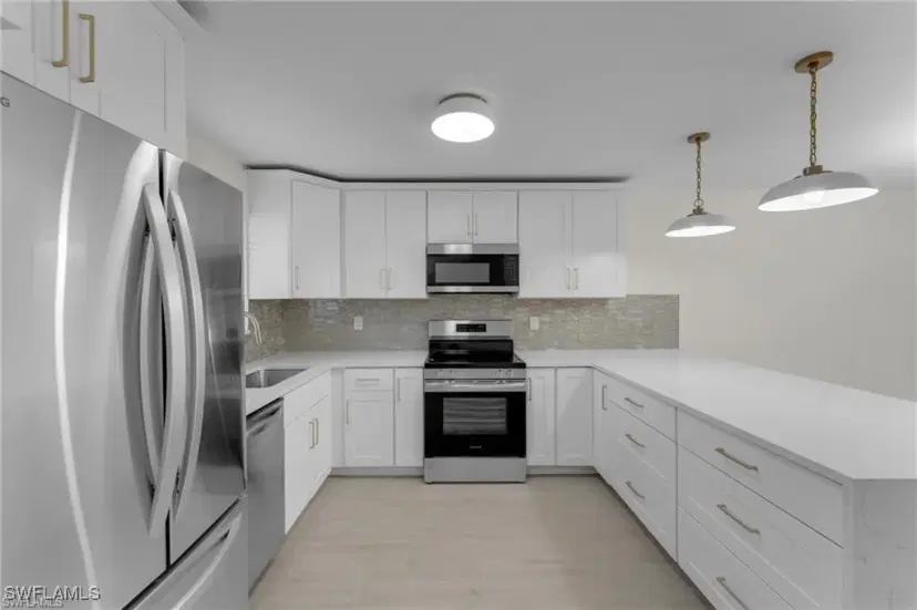 Picture of 13130 White Marsh Ln 103, Fort Myers FL 33912