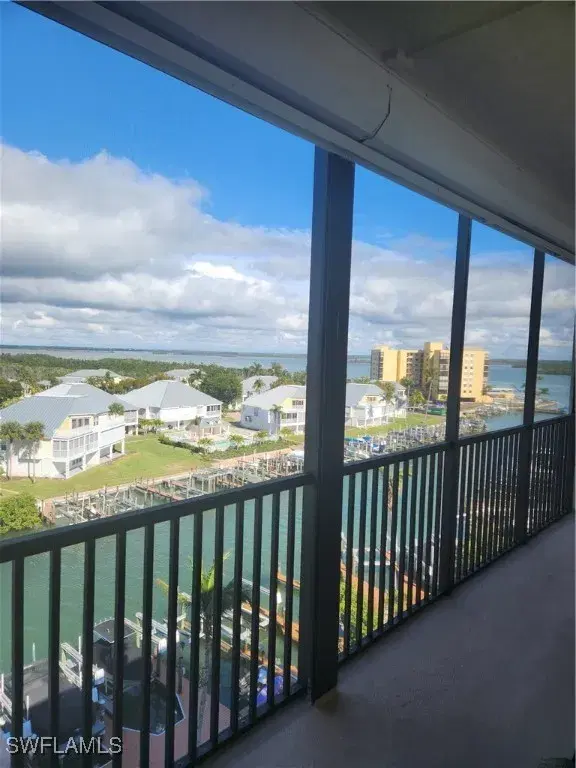 Picture of 4451 Bay Beach Ln 463, Fort Myers Beach, FL 33931