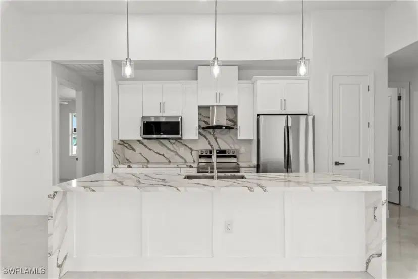 Picture of 2301 NE 34Th Ln, Cape Coral FL 33909