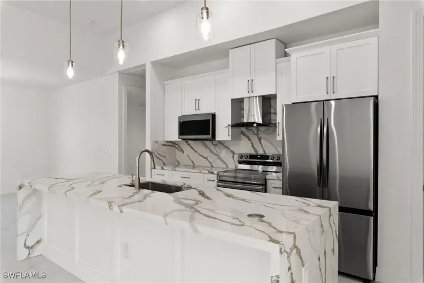 Picture of 2301 NE 34Th Ln, Cape Coral FL 33909