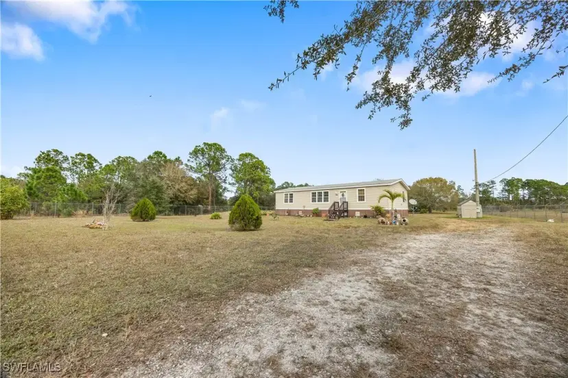 Picture of 125 W Marimba Cir, Clewiston FL 33440