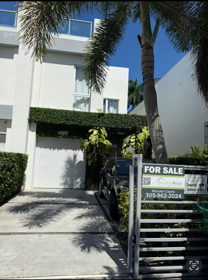 Picture of 3037 S Elizabeth St 3037, Miami FL 33133