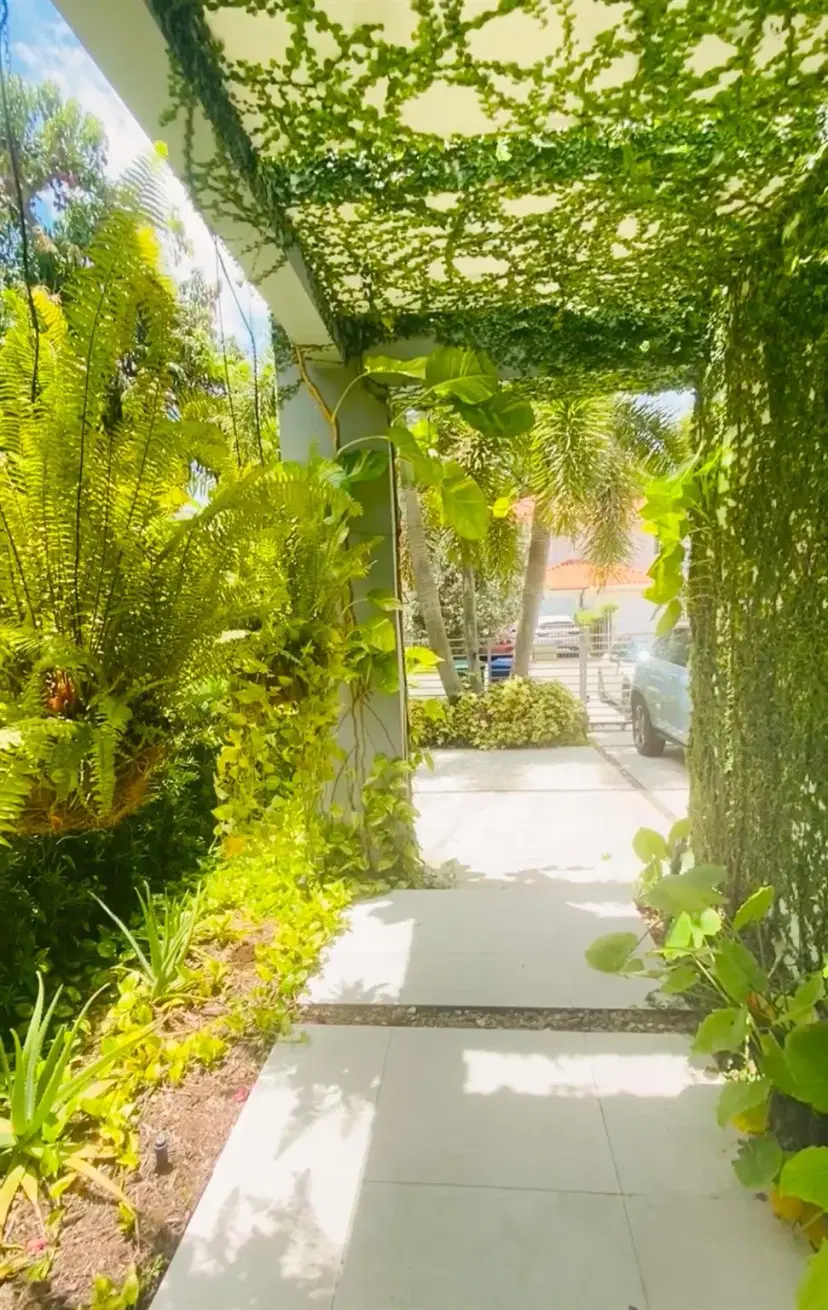 Picture of 3037 S Elizabeth St 3037, Miami FL 33133