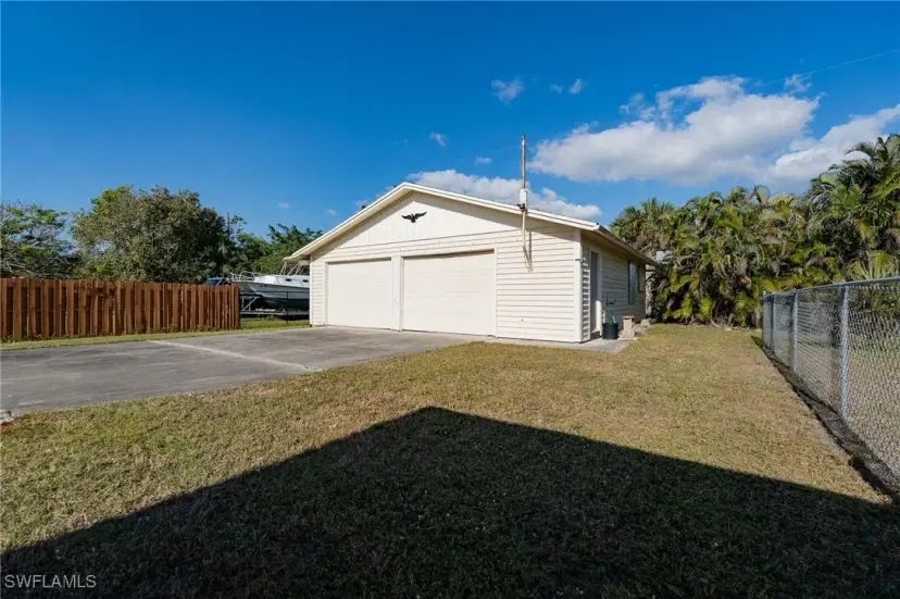Picture of 120 4Th St, Naples FL 34113