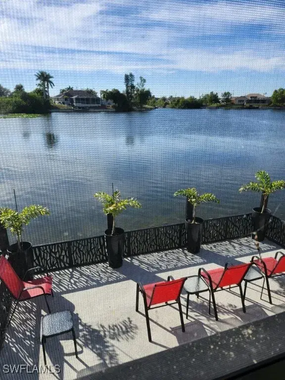 Picture of 908 SW Embers Ter, Cape Coral FL 33991