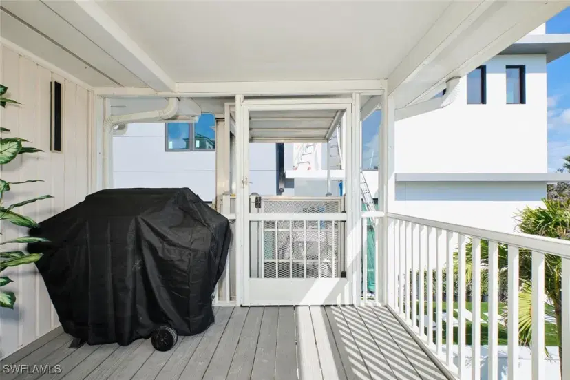 Picture of 789 San Carlos Dr, Fort Myers Beach FL 33931