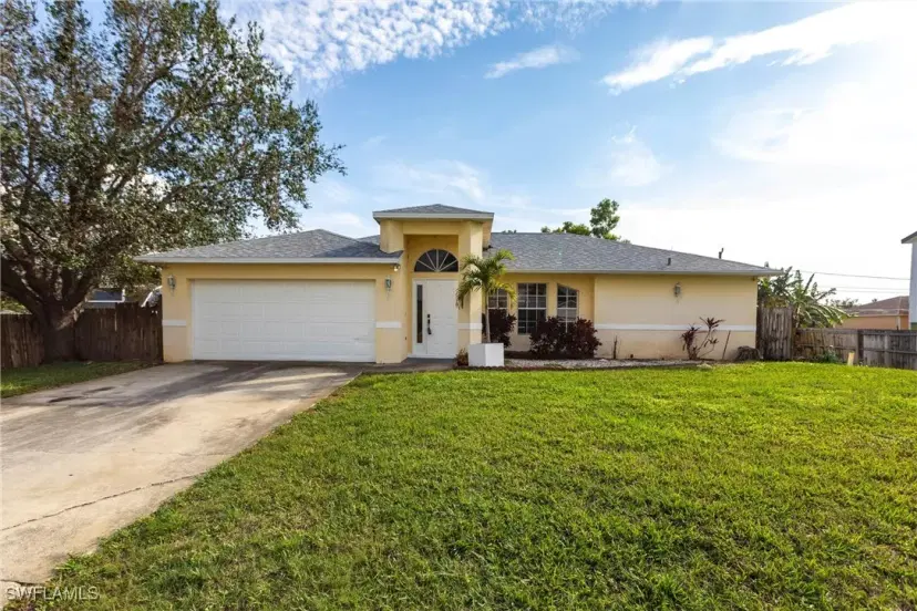Picture of 8462 Butternut Rd, Fort Myers FL 33967