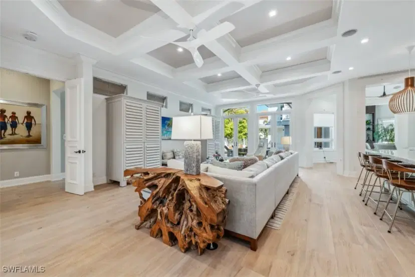 Picture of 429 14Th Ave S, Naples FL 34102