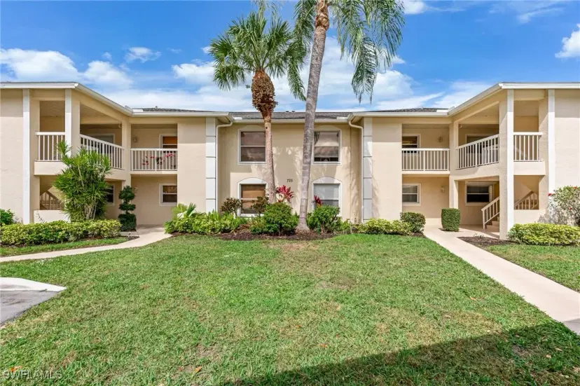 Picture of 725 Landover Ct 204, Naples FL 34104