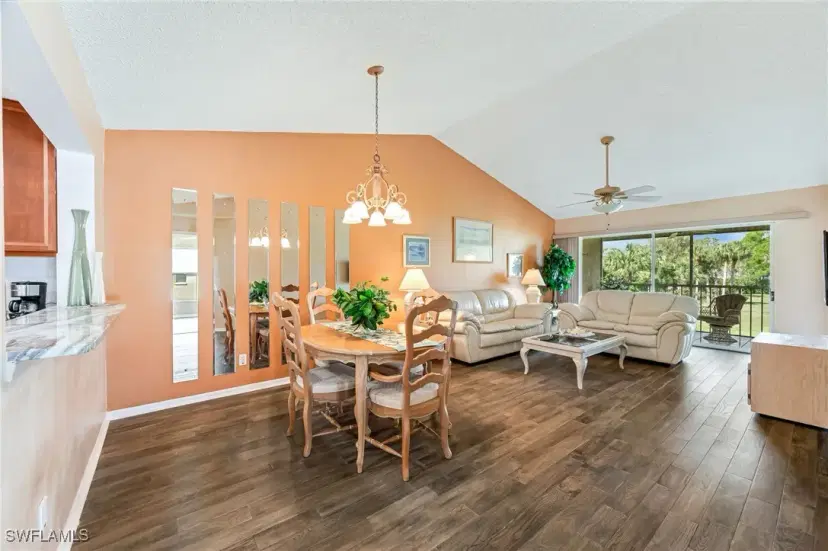 Picture of 725 Landover Ct 204, Naples FL 34104
