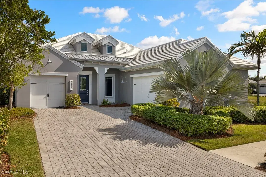 Picture of 6420 Pembroke Way, Naples, FL 34113