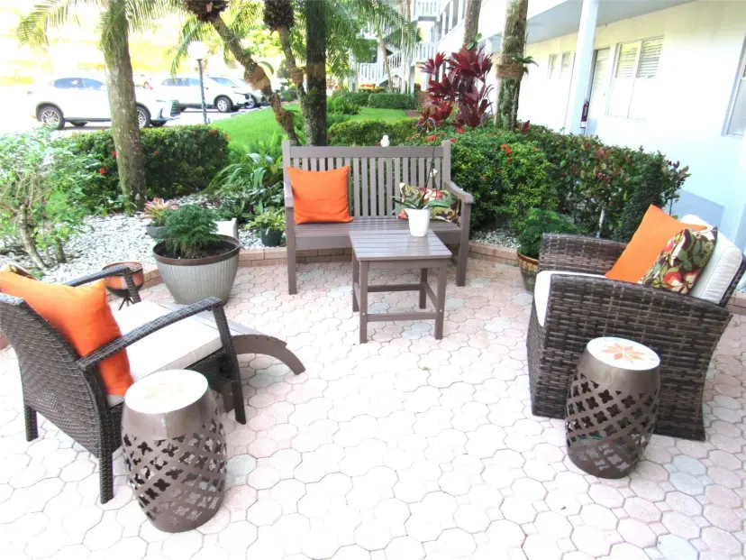 Picture of 3001 Portofino Isle F1, Coconut Creek FL 33066