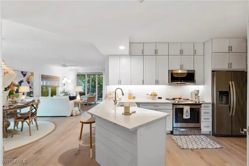 Picture of 529 11Th Ave S 101, Naples FL 34102