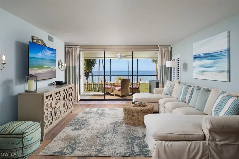 Picture of 10525 Gulf Shore Dr 213, Naples FL 34108