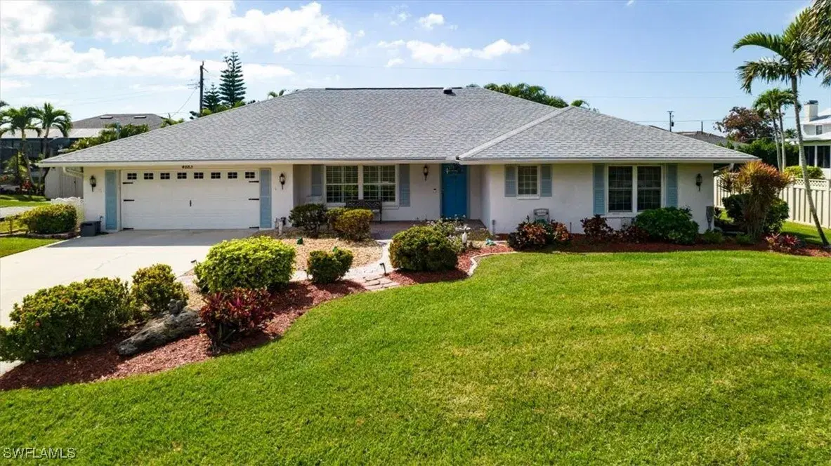 Picture of 4883 Royal Palm Dr, Estero, FL 33928