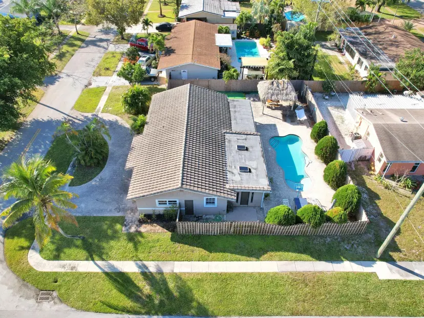 Picture of 1301 SE 2Nd Ter, Deerfield Beach FL 33441