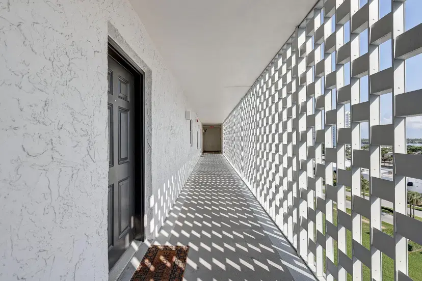 Picture of 336 Golfview Road 914, North Palm Beach FL 33408