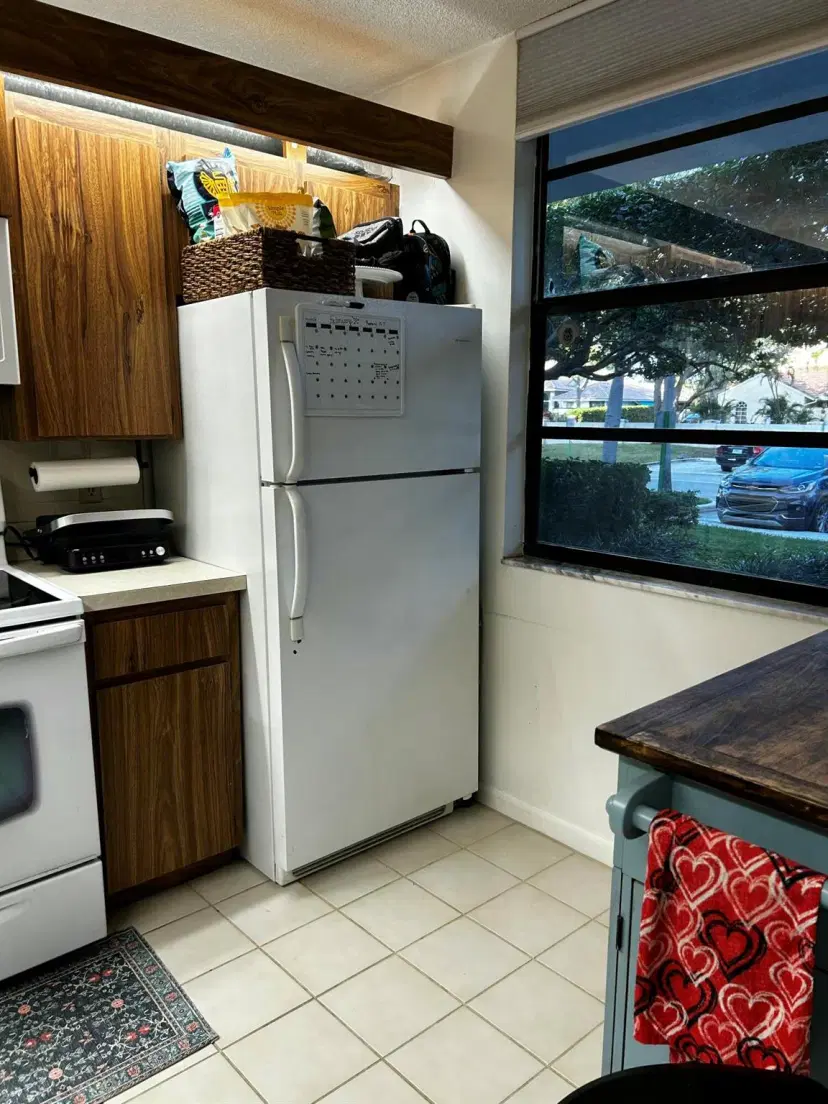 Picture of 3636 Whitehall Drive 101, West Palm Beach FL 33401