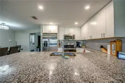 Picture of 952 Ione Dr, Fort Myers, FL 33919