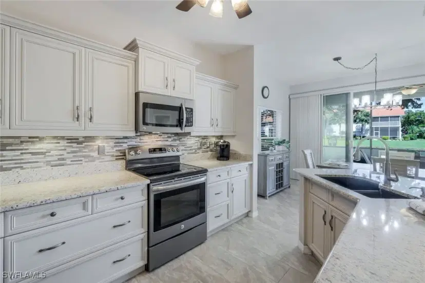 Picture of 5125 Cobble Creek CT 101, Naples FL 34110