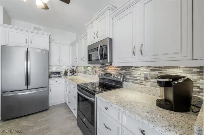 Picture of 5125 Cobble Creek CT 101, Naples FL 34110