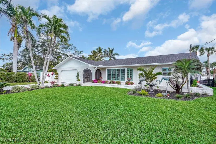Picture of 6086 Cocos Dr, Fort Myers FL 33908