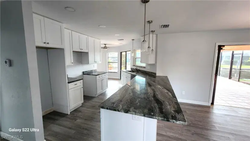 Picture of 6277 Park Rd, Fort Myers FL 33908
