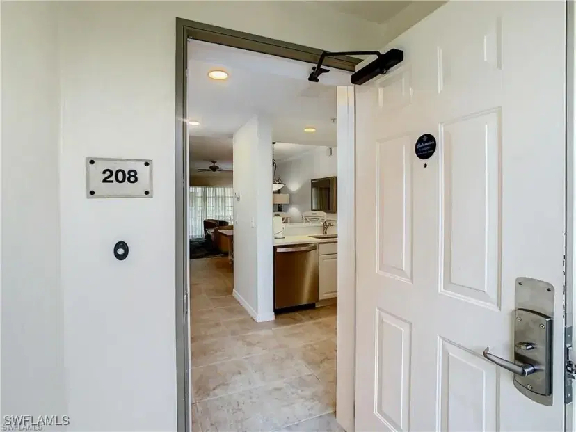 Picture of 221 9Th St S 208, Naples FL 34102