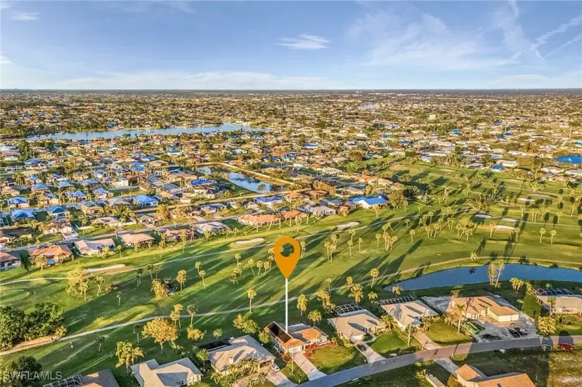 Picture of 213 SE 10Th Ter, Cape Coral FL 33990