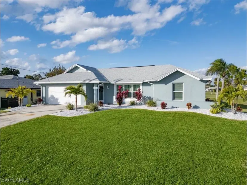 Picture of 213 SE 10Th Ter, Cape Coral FL 33990