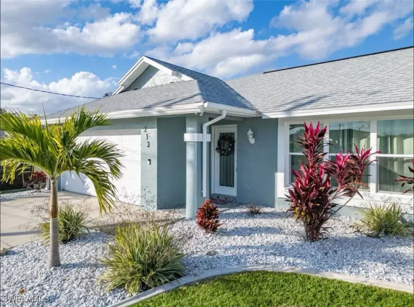 Picture of 213 SE 10Th Ter, Cape Coral FL 33990