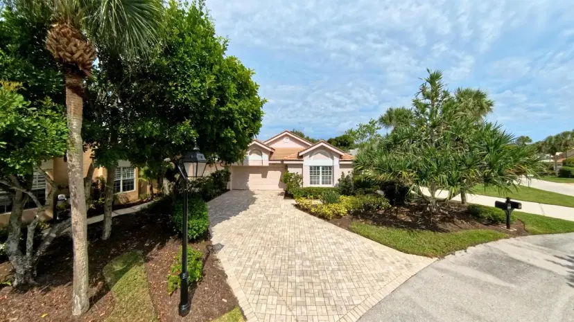 Picture of 3928 Shearwater Drive, Jupiter FL 33477