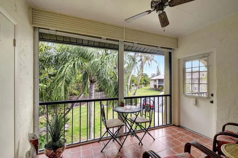 Picture of 329 Pine Ridge Circle B-2, Greenacres FL 33463