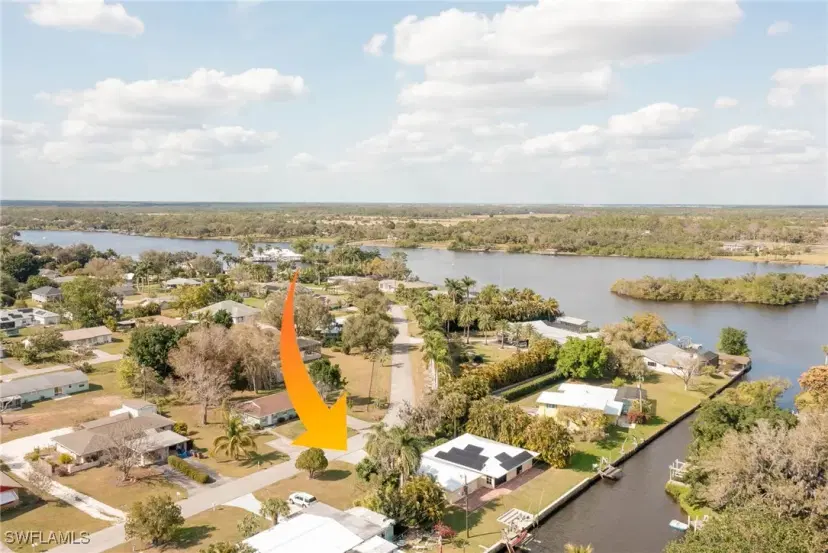 Picture of 2220 Violet Dr, Fort Myers FL 33905