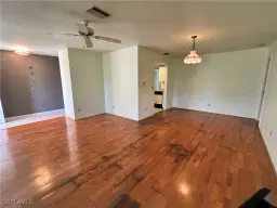 Picture of 14725 Kimberly Ln, Fort Myers, FL 33908