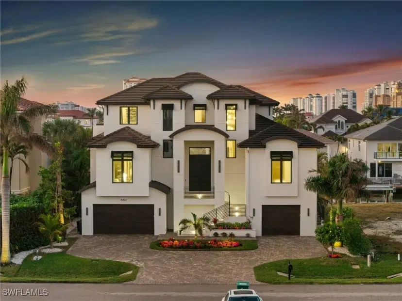 Picture of 380 Trade Winds Ave, Naples FL 34108