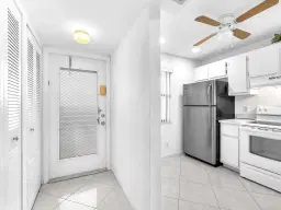 Picture of 10405 Sunrise Lakes Blvd 304, Sunrise, FL 33322