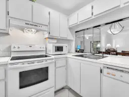 Picture of 10405 Sunrise Lakes Blvd 304, Sunrise, FL 33322