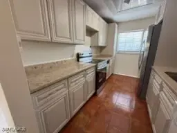 Picture of 4900 Biscayne Dr 24, Naples, FL 34112