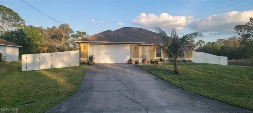 Picture of 225 Beckley Dr, Lehigh Acres FL 33974