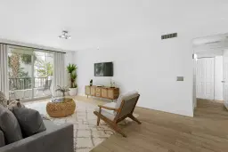 Picture of 2421 NE 65Th Street 209, Fort Lauderdale, FL 33308