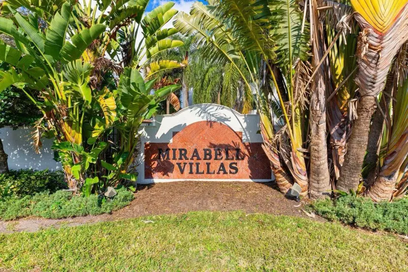 Picture of 921 Villa Circle, Boynton Beach FL 33435