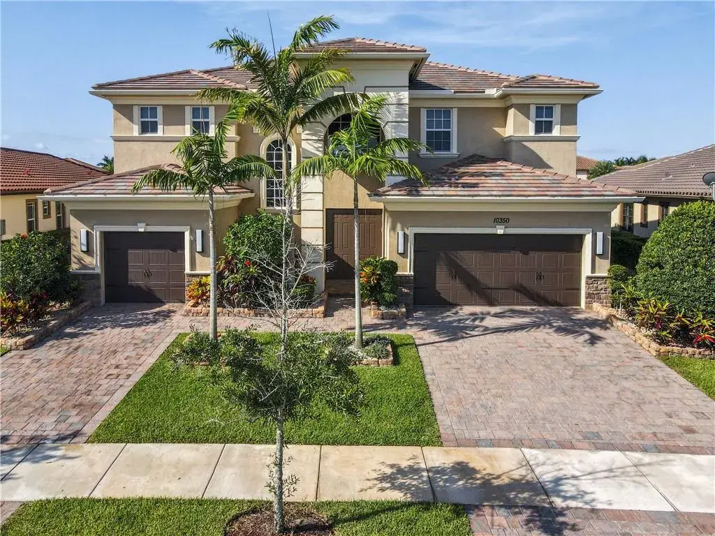 Picture of 10350 Peninsula Pl, Parkland, FL 33076