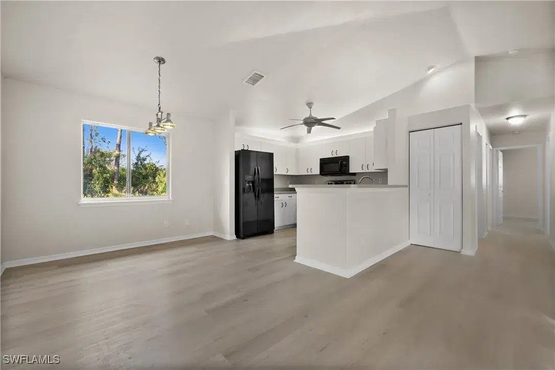 Picture of 26251 Coventry Ln, Bonita Springs, FL 34135