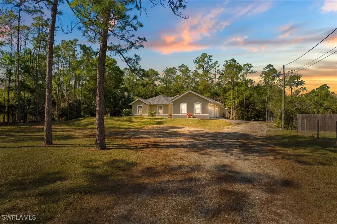 Picture of 521 Everglades Blvd S, Naples, FL 34117