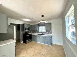 Picture of 5369 Gilchrist St, Naples, FL 34113