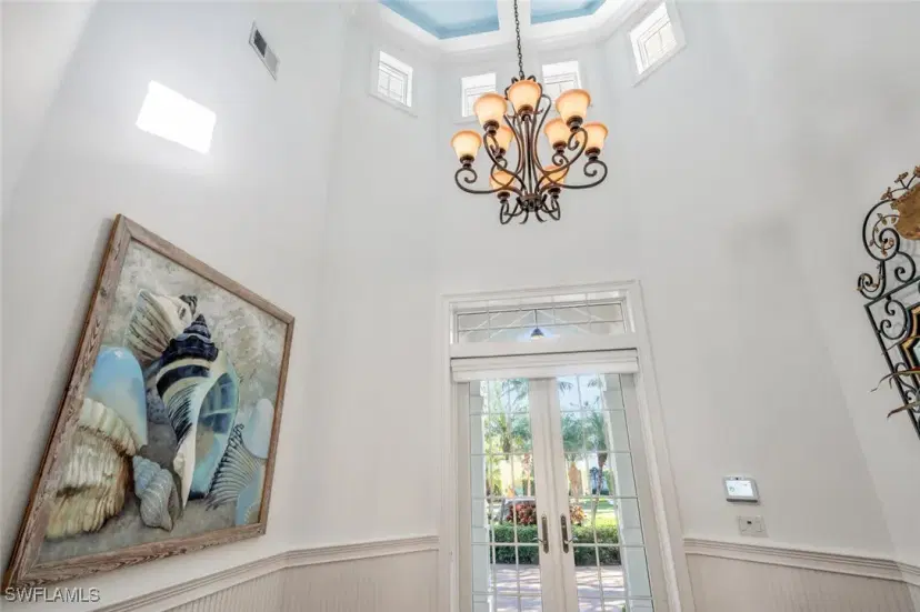 Picture of 165 Broad Ave S, Naples FL 34102